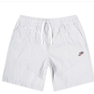 Nike Heritage Windrunner light blue Corduroy Shorts size XXL.